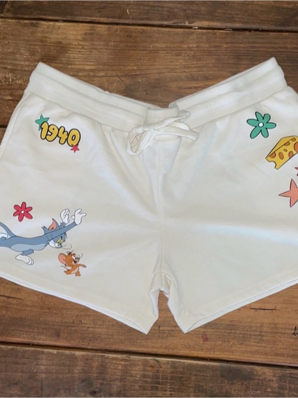 White Tom & Jerry Graphic Shorts